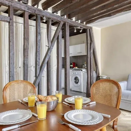 Typical & Charming Flat Near St Germain - Mid-term شقة *