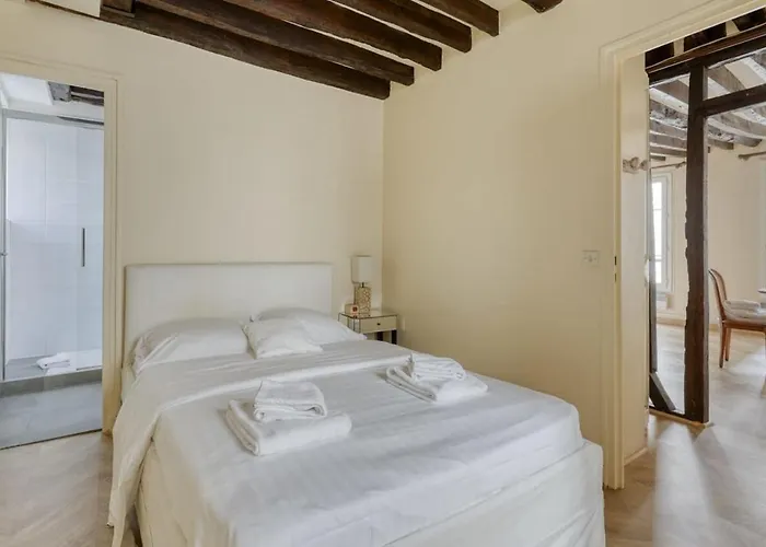 Apartamento Typical & Charming Flat Near St Germain - Mid-term Paris